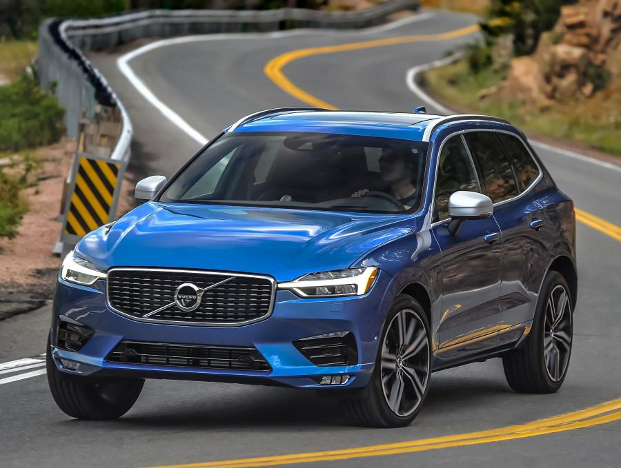  Volvo XC60 T6 R-Design 2017 года  (NA) (фото 5 из 12)